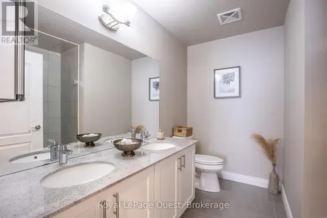 90 Orchard Point Orillia ON L3V 8K4