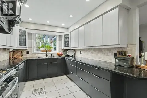 2324 Homer Drive Burlington ON L7P 4V4