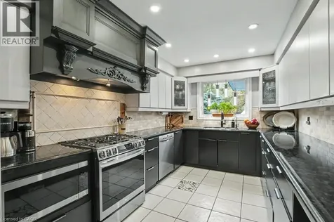 2324 Homer Drive Burlington ON L7P 4V4