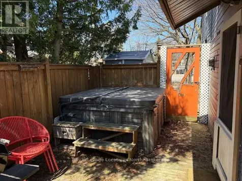 74 Rodney Street Collingwood ON L9Y 1C8