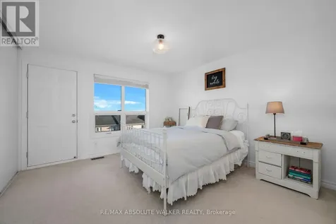 633 Lakeridge Drive Ottawa ON K4A 0H4