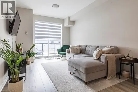 120 Springvalley Crescent Hamilton ON L9C 0G2