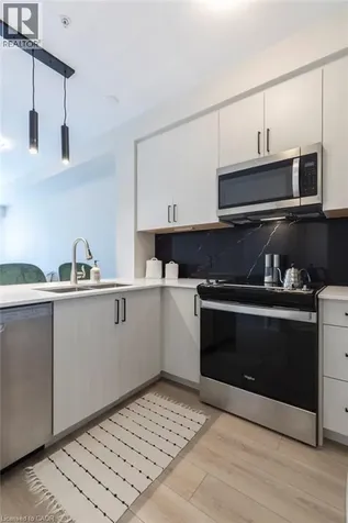120 Springvalley Crescent Hamilton ON L9C 0G2