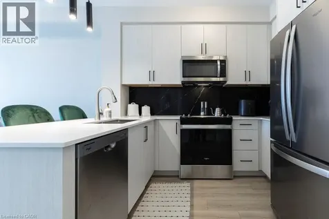 120 Springvalley Crescent Hamilton ON L9C 0G2