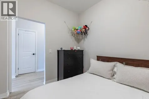 120 Springvalley Crescent Hamilton ON L9C 0G2