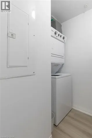 120 Springvalley Crescent Hamilton ON L9C 0G2