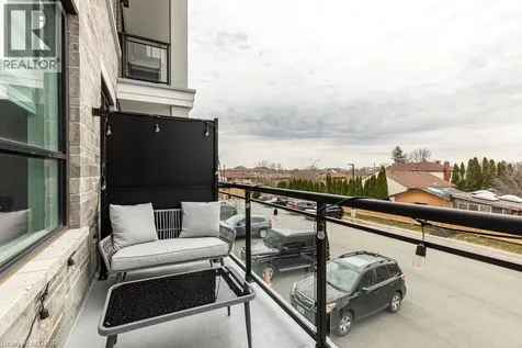 120 Springvalley Crescent Hamilton ON L9C 0G2