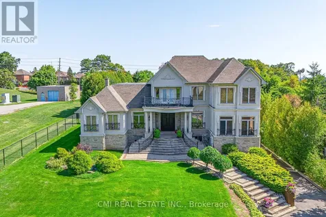776 Woodland Acres Crescent Vaughan ON L6A 1G2