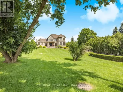 776 Woodland Acres Crescent Vaughan ON L6A 1G2