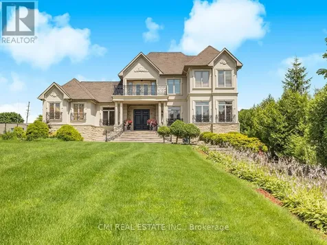 776 Woodland Acres Crescent Vaughan ON L6A 1G2