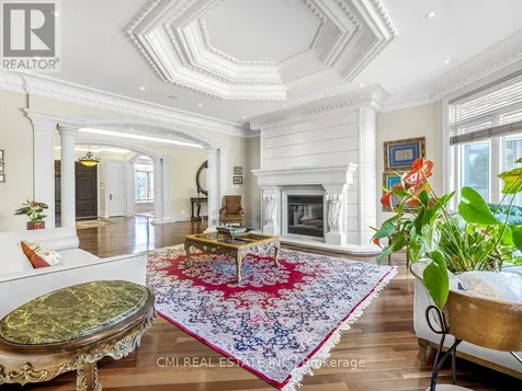 776 Woodland Acres Crescent Vaughan ON L6A 1G2