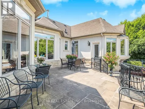 776 Woodland Acres Crescent Vaughan ON L6A 1G2