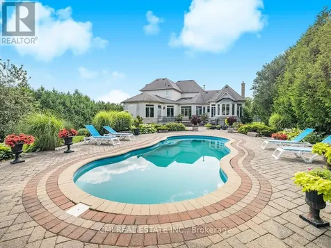 776 Woodland Acres Crescent Vaughan ON L6A 1G2