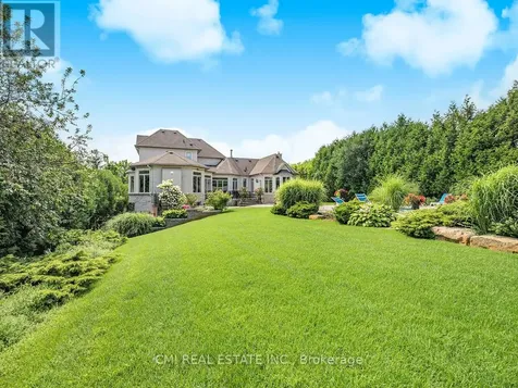 776 Woodland Acres Crescent Vaughan ON L6A 1G2