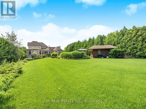 776 Woodland Acres Crescent Vaughan ON L6A 1G2
