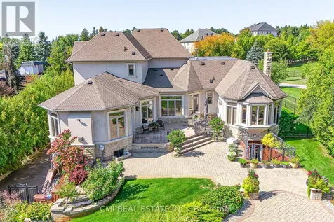 776 Woodland Acres Crescent Vaughan ON L6A 1G2