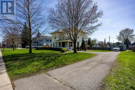 267-273 Broadway Tillsonburg ON N4G 3S5