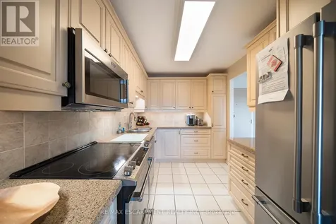 9 Bonheur Court Brantford ON N3P 1Z5