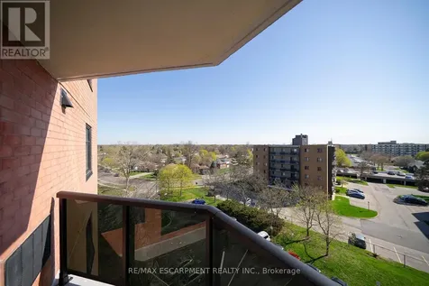 9 Bonheur Court Brantford ON N3P 1Z5