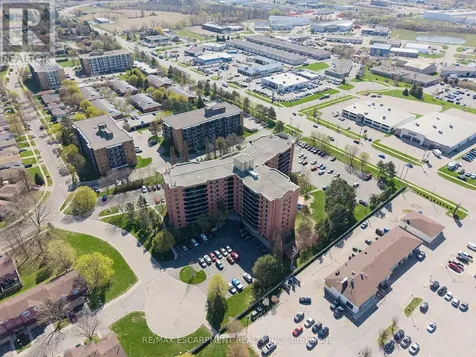 9 Bonheur Court Brantford ON N3P 1Z5