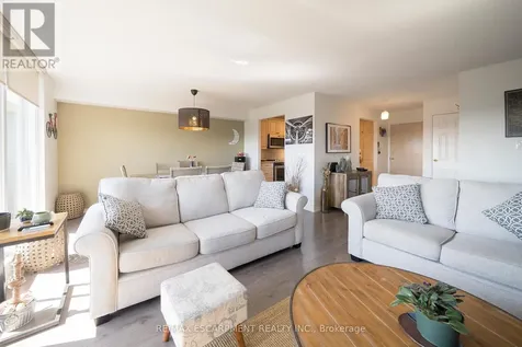 9 Bonheur Court Brantford ON N3P 1Z5