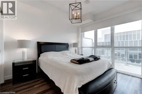 2087 Fairview Street Burlington ON L7R 0E5
