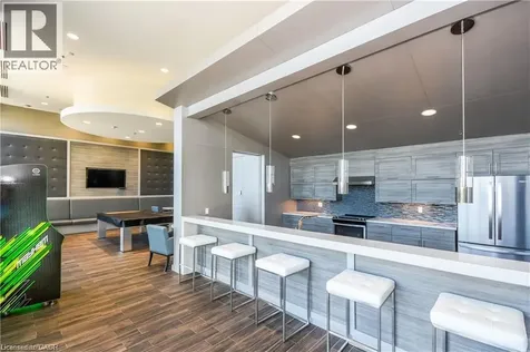 2087 Fairview Street Burlington ON L7R 0E5