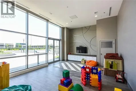 2087 Fairview Street Burlington ON L7R 0E5
