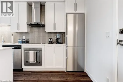 2087 Fairview Street Burlington ON L7R 0E5
