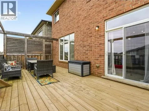 21 House Lane Hamilton ON L9K 0G1