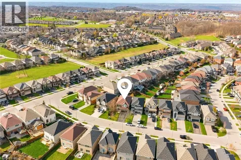 21 House Lane Hamilton ON L9K 0G1
