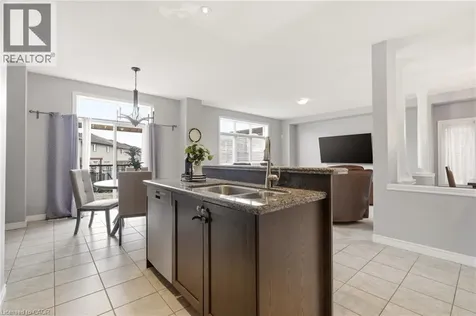 21 House Lane Hamilton ON L9K 0G1