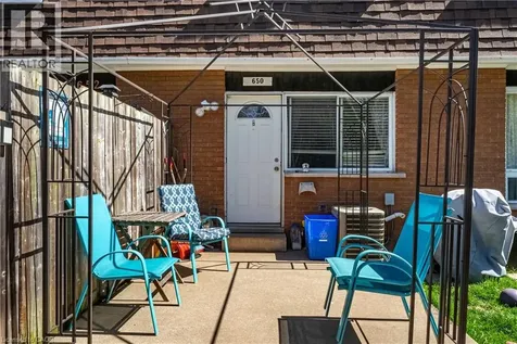 648 Francis Road Burlington ON L7T 3X7