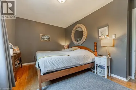 648 Francis Road Burlington ON L7T 3X7