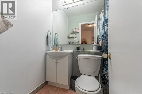 648 Francis Road Burlington ON L7T 3X7