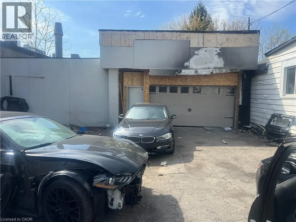 243 Mary Street Hamilton ON L8L 4W2