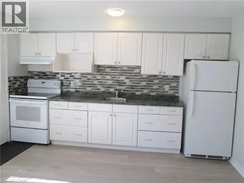 648 Francis Road Burlington ON L7T 3X7