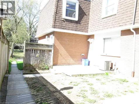 648 Francis Road Burlington ON L7T 3X7