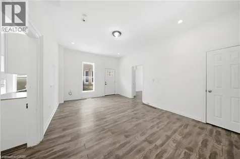 129 West Street Brantford ON N3T 3G2