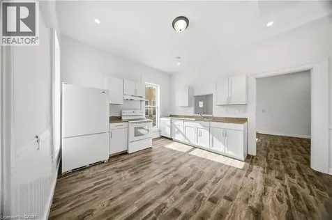 129 West Street Brantford ON N3T 3G2