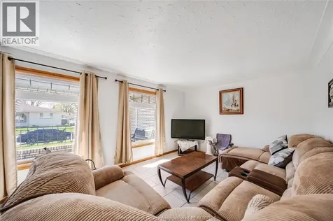12 Bennie Avenue Leamington ON