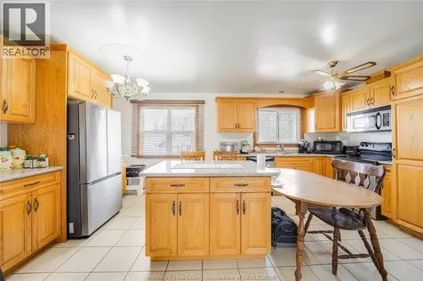 12 Bennie Avenue Leamington ON