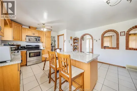 12 Bennie Avenue Leamington ON