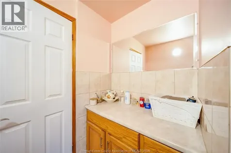 12 Bennie Avenue Leamington ON