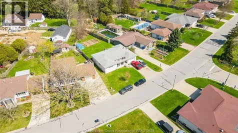 12 Bennie Avenue Leamington ON