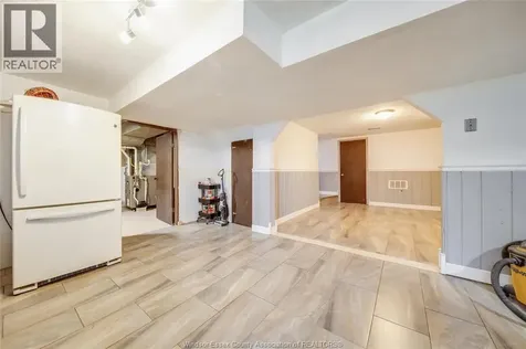 12 Bennie Avenue Leamington ON