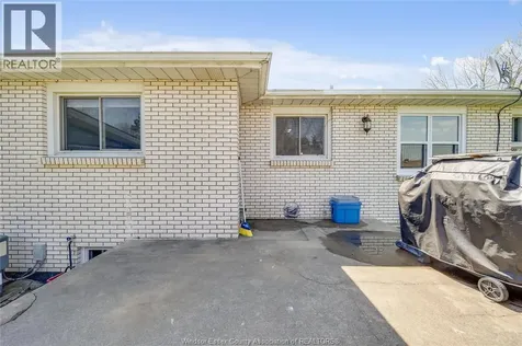 12 Bennie Avenue Leamington ON