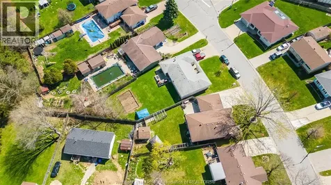 12 Bennie Avenue Leamington ON