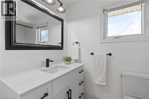 2391 Arnold Crescent Burlington ON L7P 4J2