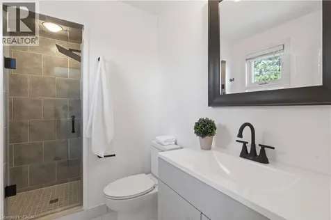 2391 Arnold Crescent Burlington ON L7P 4J2